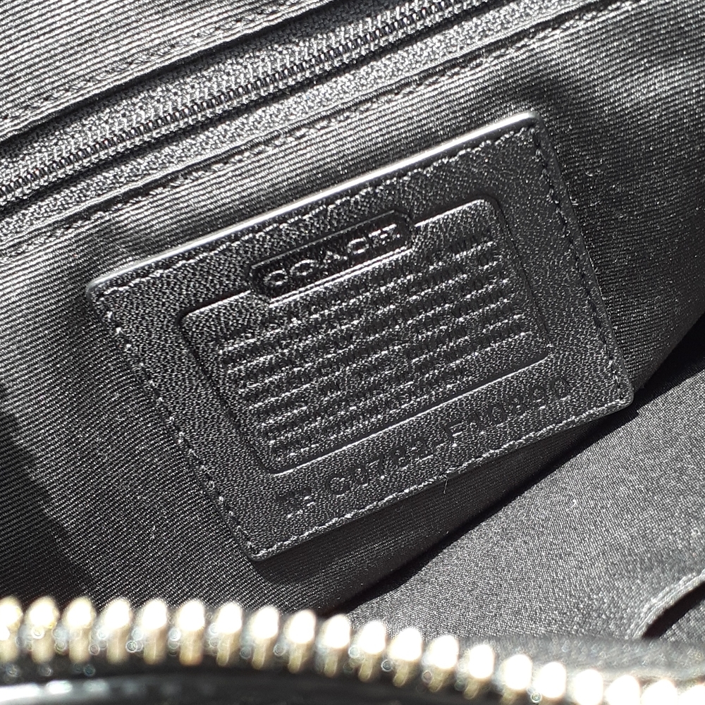 FIRM Coach Chelsea Black Pebble Leather Purse - Picture 7 of 8